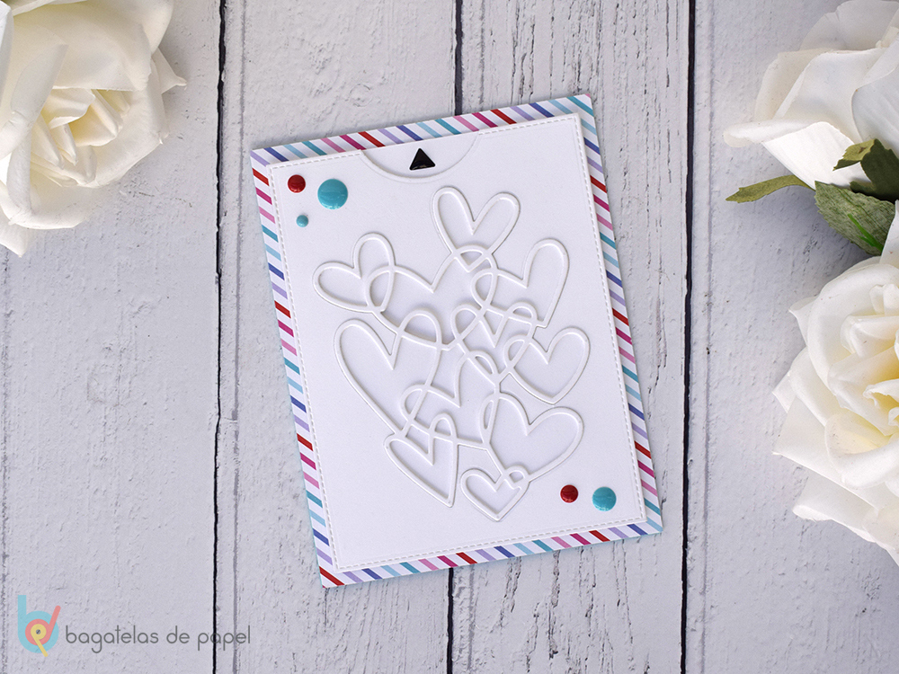Clean and simple Valentine´s Day slider card by Laura Dovalo.